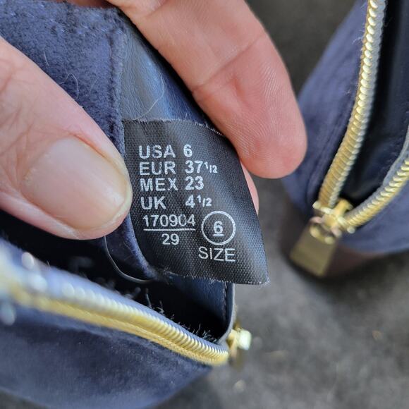 Fioni Women's Blue Classic Block Heel Tight Ankle Bootie Boots Size 6 - Picture 12 of 12